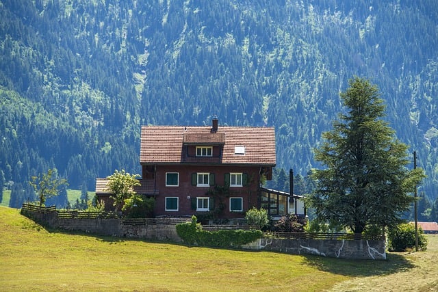 تنزيل مجاني لصورة منزل ريف الريف والجبال مجانًا ليتم تحريرها باستخدام محرر الصور المجاني على الإنترنت GIMP