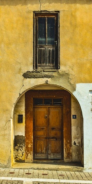 House Facade Old download grátis - foto ou imagem grátis para ser editada com o editor de imagens online GIMP