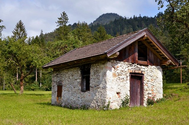 Descărcare gratuită House Old Mountains The - fotografie sau imagini gratuite pentru a fi editate cu editorul de imagini online GIMP