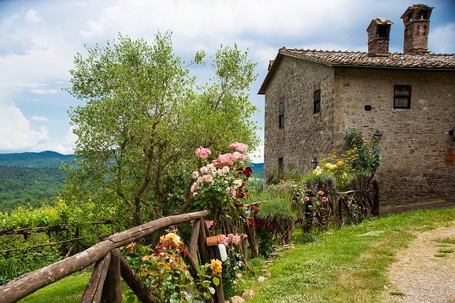 House Stone Finca'yı ücretsiz indirin - GIMP çevrimiçi resim düzenleyici ile düzenlenecek ücretsiz fotoğraf veya resim