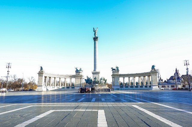 Macaristan Budapeşte Mimarisi'nde ücretsiz indir - GIMP çevrimiçi resim düzenleyici ile düzenlenecek ücretsiz fotoğraf veya resim