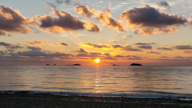 무료 다운로드 Ibiza Sunset Spain - 무료 사진 또는 GIMP 온라인 이미지 편집기로 편집할 수 있는 사진