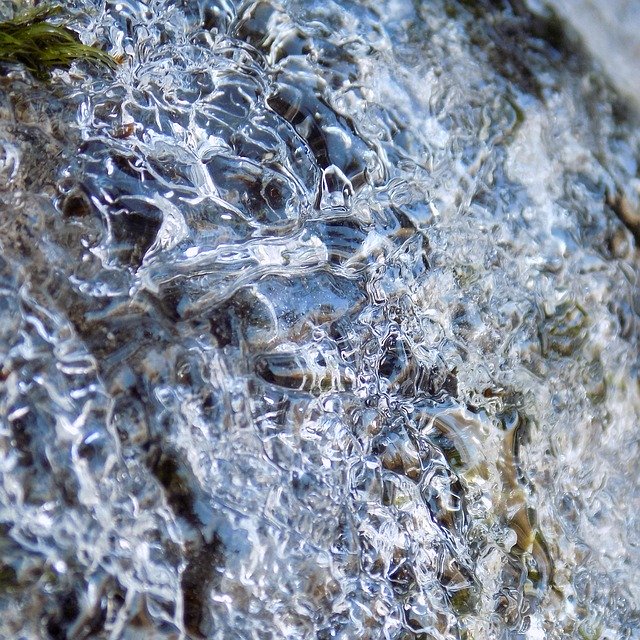 ດາວໂຫຼດຟຣີ Ice Bubbles Winter - ຮູບພາບຫຼືຮູບພາບທີ່ບໍ່ເສຍຄ່າເພື່ອແກ້ໄຂດ້ວຍຕົວແກ້ໄຂຮູບພາບອອນໄລນ໌ GIMP