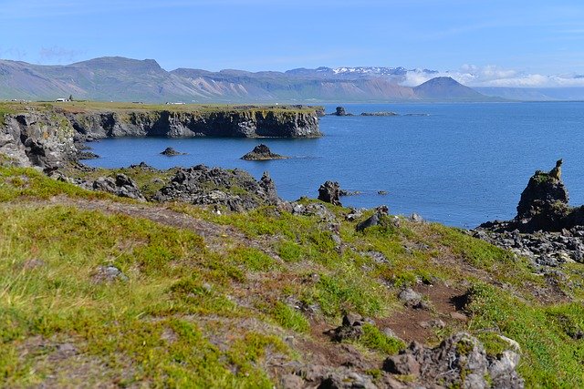 Muat turun percuma Iceland Landscape Cliffs - foto atau gambar percuma untuk diedit dengan editor imej dalam talian GIMP