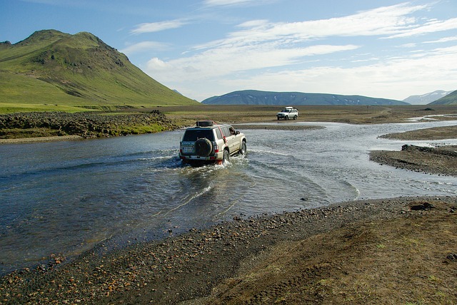 Free download iceland river ford 4x4 free picture to be edited with GIMP free online image editor