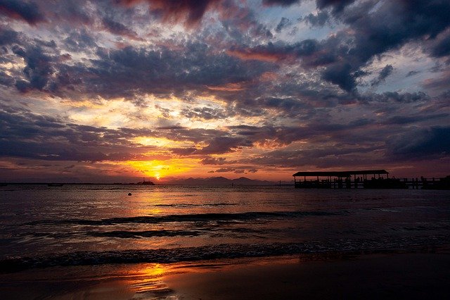 Unduh gratis Ilha Do Mel Sunset Nature - foto atau gambar gratis untuk diedit dengan editor gambar online GIMP