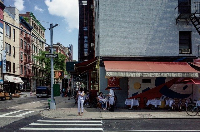 Téléchargement gratuit du restaurant du coin de la ville de New York - photo ou image gratuite à éditer avec l'éditeur d'images en ligne GIMP