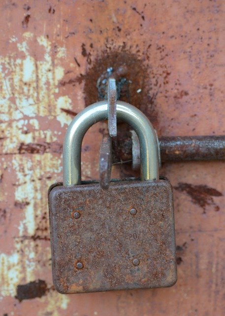 Free picture Iron Padlock Old -  to be edited by GIMP free image editor by OffiDocs