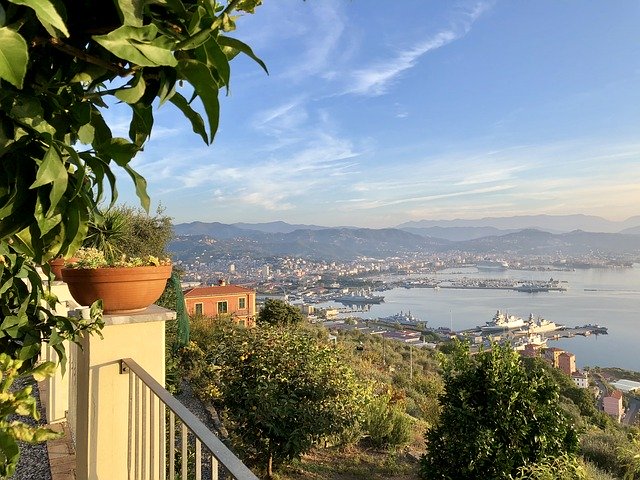 Descărcare gratuită Italy Cinque Terre Village - fotografie sau imagini gratuite pentru a fi editate cu editorul de imagini online GIMP