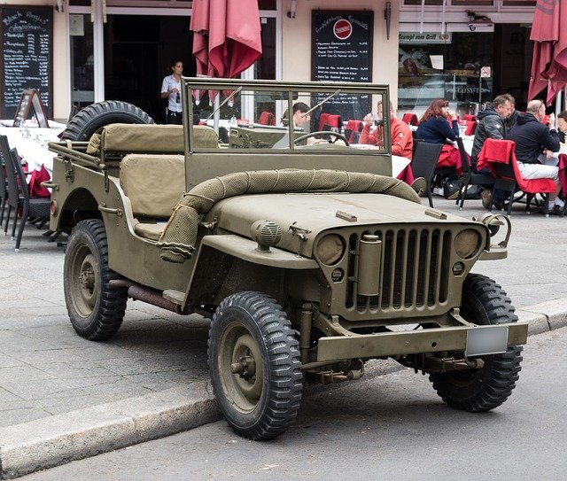 ดาวน์โหลดฟรี Jeep All Terrain Vehicle Auto - รูปถ่ายหรือรูปภาพฟรีที่จะแก้ไขด้วยโปรแกรมแก้ไขรูปภาพออนไลน์ GIMP