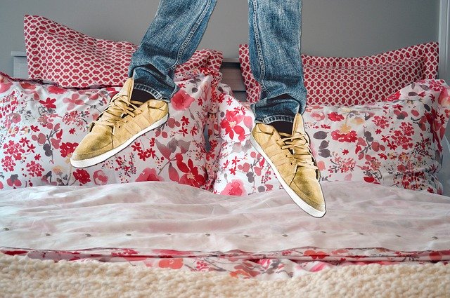 Free download Jumping Bed Bedroom -  free illustration to be edited with GIMP free online image editor