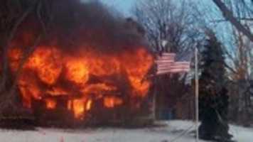 Free download junius-house-fire-2018-01-10 free photo or picture to be edited with GIMP online image editor