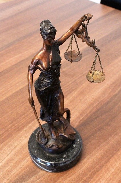 Scarica gratuitamente l'immagine gratuita di Justice Justitia da modificare con l'editor di immagini online gratuito GIMP