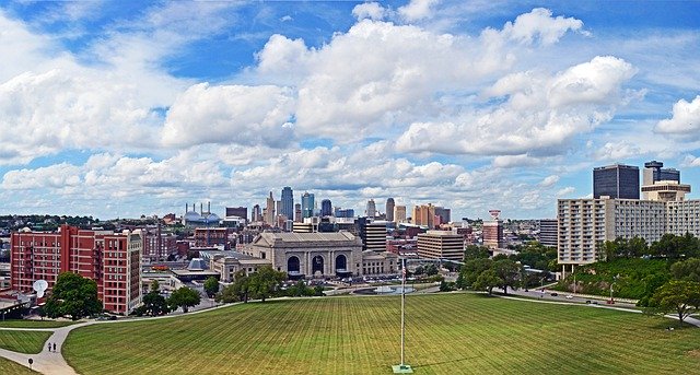 Free download Kansas City Skyline -  free photo or picture to be edited with GIMP online image editor