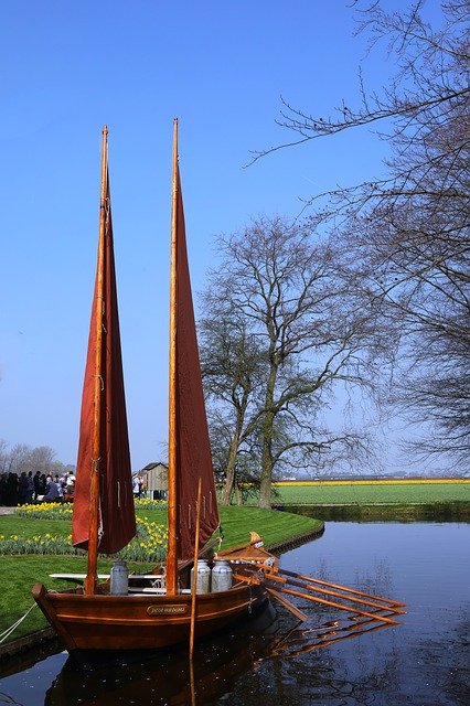 Download grátis Keukenhof Holland Boat - foto ou imagem gratuita a ser editada com o editor de imagens online GIMP