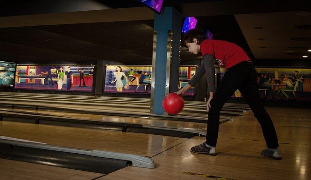 Free download kids bowling leisure bowling ball free picture to be edited with GIMP free online image editor