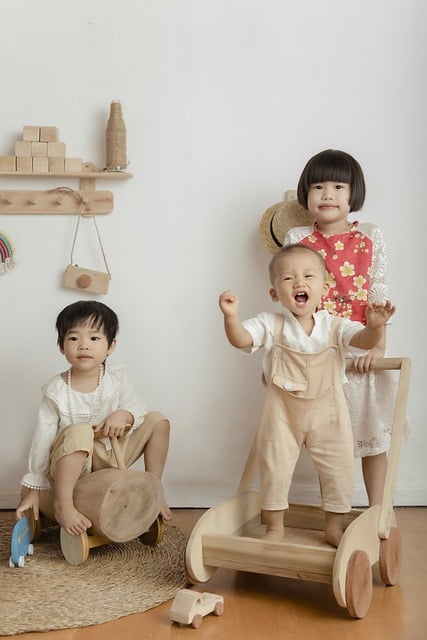 Free download kids children siblings family toys free picture to be edited with GIMP free online image editor