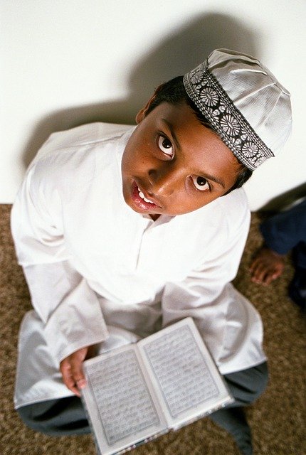 Template Photo Koran School Pupil -  for OffiDocs