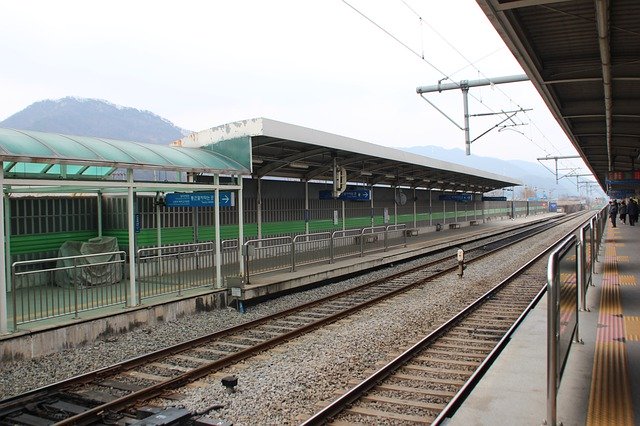 Korean Railway Line The Railroad 무료 다운로드 - 무료 사진 또는 GIMP 온라인 이미지 편집기로 편집할 수 있는 사진