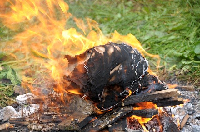 Téléchargement gratuit de Koster Flame Heat - photo ou image gratuite à modifier avec l'éditeur d'images en ligne GIMP