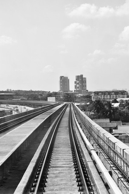 Libreng download Ktm Mrt Black And White - libreng larawan o larawan na ie-edit gamit ang GIMP online na editor ng imahe