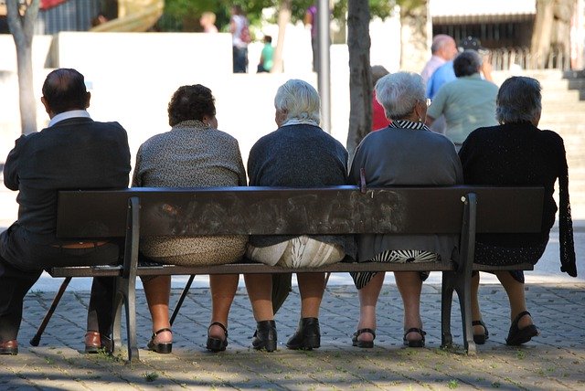 Bezpłatne pobieranie Ladies Plaza Madam - bezpłatne zdjęcie lub obraz do edycji za pomocą internetowego edytora obrazów GIMP