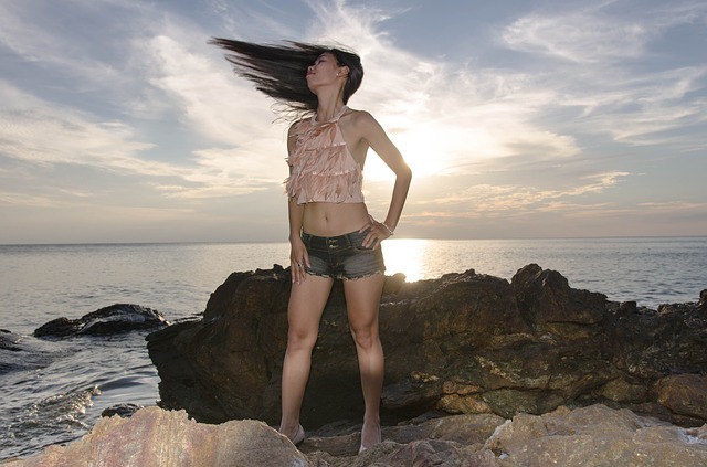 Téléchargement gratuit dame femmes cheveux longs femme femme image gratuite à éditer avec l'éditeur d'images en ligne gratuit GIMP