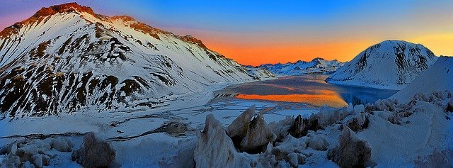 ดาวน์โหลดฟรี Laguna Cordillera Mountain - ภาพถ่ายหรือรูปภาพฟรีที่จะแก้ไขด้วยโปรแกรมแก้ไขรูปภาพออนไลน์ GIMP