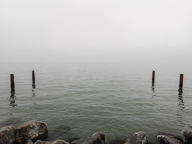 Muat turun percuma Lake Balaton Piles Waterfront - foto atau gambar percuma untuk diedit dengan editor imej dalam talian GIMP