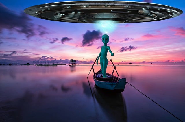 Free graphic lake boat alien sunset fantasy to be edited by GIMP free image editor by OffiDocs