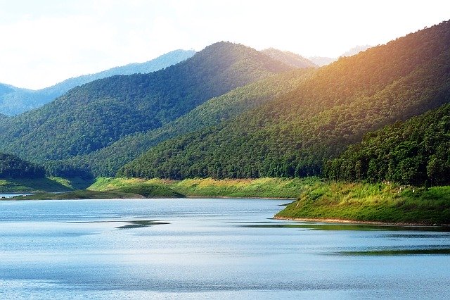 Muat turun percuma Lake Calm Mountain - foto atau gambar percuma percuma untuk diedit dengan editor imej dalam talian GIMP