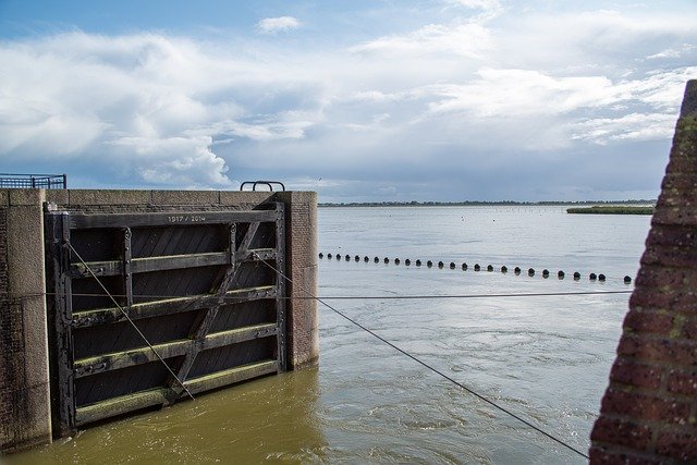 Безкоштовно завантажте Lake Flood Defense Cultural - безкоштовне фото або зображення для редагування за допомогою онлайн-редактора зображень GIMP