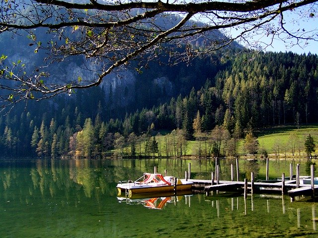 Скачать бесплатно Lake Landscape Water Surface - бесплатное фото или изображение для редактирования с помощью онлайн-редактора изображений GIMP