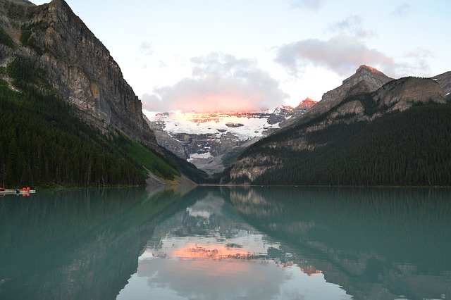 Muat turun percuma Lake Louise British Columbia - foto atau gambar percuma untuk diedit dengan editor imej dalam talian GIMP