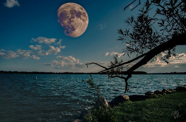 Free download Lake Moon Sky -  free photo or picture to be edited with GIMP online image editor