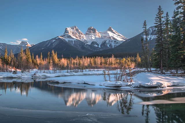 Free download lake mountains winter banff canada free picture to be edited with GIMP free online image editor