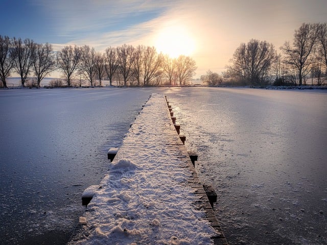 Free download lake pond snow winter cold sun free picture to be edited with GIMP free online image editor