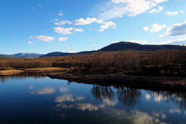 הורדה חינם של Lake Reflection Landscape - תמונה או תמונה בחינם לעריכה עם עורך התמונות המקוון GIMP