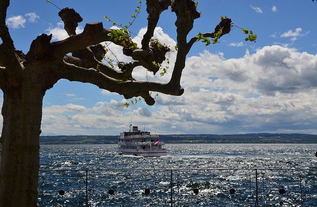 Téléchargement gratuit de Lake Ship Tree - photo ou image gratuite à éditer avec l'éditeur d'images en ligne GIMP