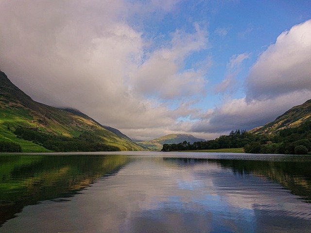 ดาวน์โหลดฟรี Lake Sky Cloud - ภาพถ่ายหรือรูปภาพฟรีที่จะแก้ไขด้วยโปรแกรมแก้ไขรูปภาพออนไลน์ GIMP