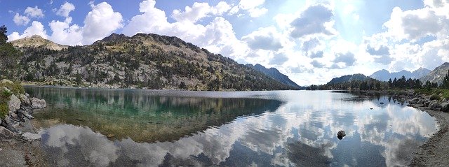 Téléchargement gratuit de Lake Summer Landscape - photo ou image gratuite à éditer avec l'éditeur d'images en ligne GIMP