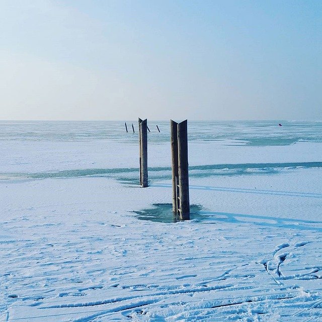 Descarga gratuita Lake Winter Snow - foto o imagen gratuita para editar con el editor de imágenes en línea GIMP