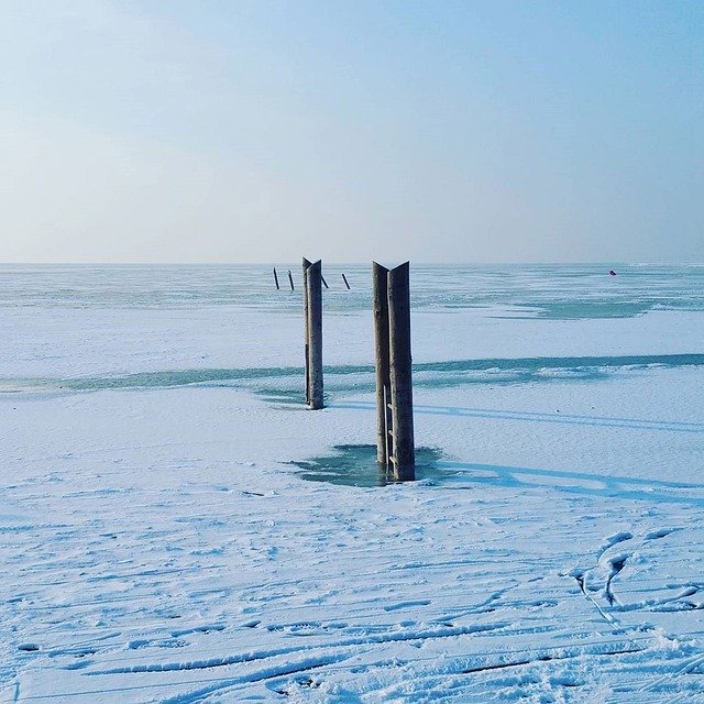 Bezpłatne pobieranie Lake Winter Snow - bezpłatne zdjęcie lub obraz do edycji za pomocą internetowego edytora obrazów GIMP