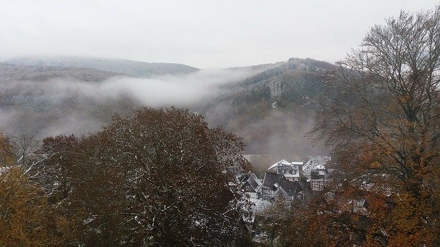 ดาวน์โหลดฟรี Landscape Autumn Mountains - ภาพถ่ายหรือรูปภาพฟรีที่จะแก้ไขด้วยโปรแกรมแก้ไขรูปภาพออนไลน์ GIMP