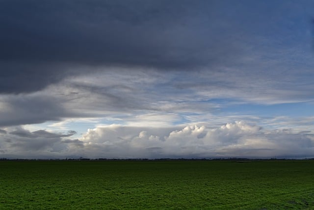 Free graphic landscape clouds pasture horizon to be edited by GIMP free image editor by OffiDocs