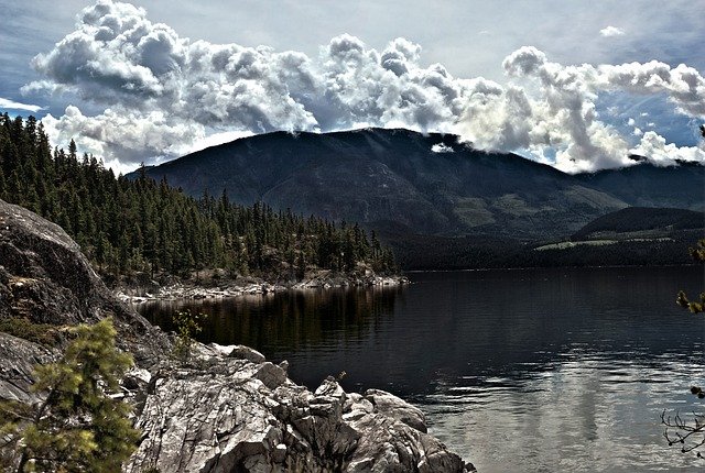 Free download landscape clouds trees mountains free picture to be edited with GIMP free online image editor