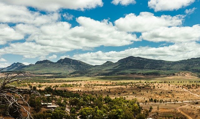 Muat turun percuma gambar percuma awan langit gunung landskap untuk diedit dengan editor imej dalam talian percuma GIMP