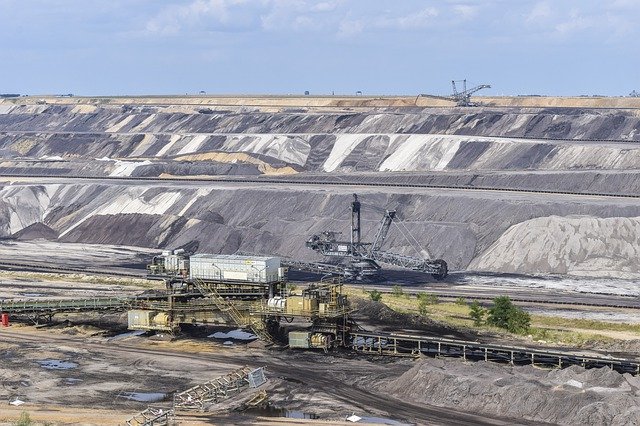 Unduh gratis Landscape Open Pit Mining - foto atau gambar gratis untuk diedit dengan editor gambar online GIMP