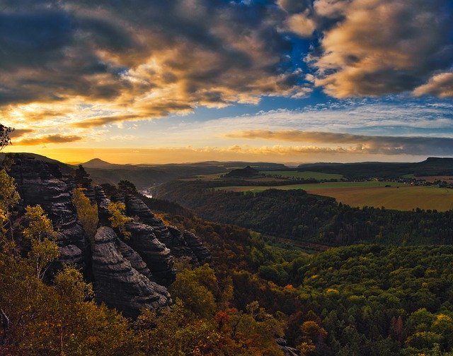 Kostenloser Download Landschaft Sächsische Schweiz Elbe - kostenloses Foto oder Bild zur Bearbeitung mit GIMP Online-Bildbearbeitung