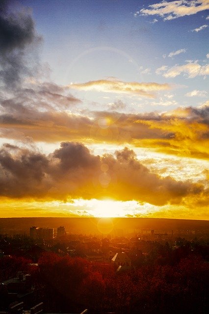 Bezpłatne pobieranie Landscape Sunset Ukraine - darmowe zdjęcie lub obraz do edycji za pomocą internetowego edytora obrazów GIMP